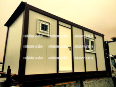container metalic pret Arad